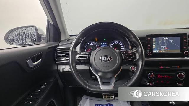 Kia Stonic 2018 Белый из Кореи, фото 5