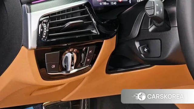 BMW 5 Series (G30) 2023 Синий из Кореи, фото 5