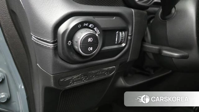 Jeep Wrangler (JL) 2025 Серый из Кореи, фото 5