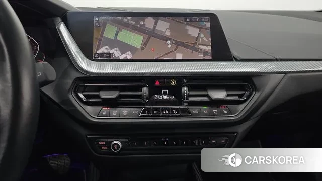 BMW 1 Series (F40) 2021 Черный из Кореи, фото 5