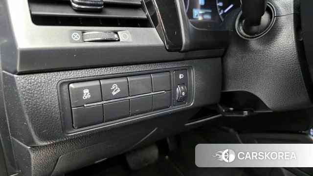 Ssangyong The New Rexton Sports Cannes 2022 Темно-зеленый из Кореи, фото 5