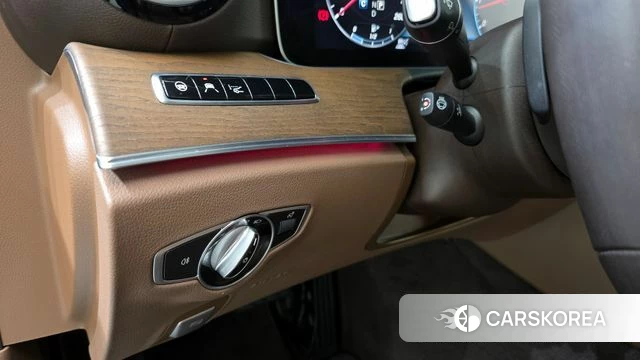 Mercedes-Benz E-Class W213 2019 Черный из Кореи, фото 5