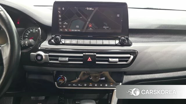 Kia Seltos 2022 Белый из Кореи, фото 5