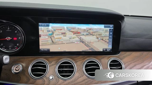 Mercedes-Benz E-Class W213 2018 Серый из Кореи, фото 5