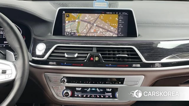 BMW 7 Series (G11) 2021 Белый из Кореи, фото 5