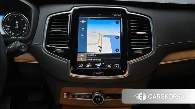Volvo XC90 second Generation 2018 Белый из Кореи, фото 5