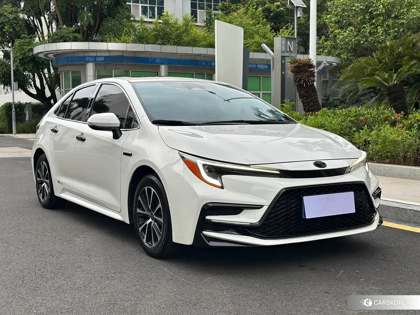 Toyota Levin 2023 Белый из Китая, фото 6