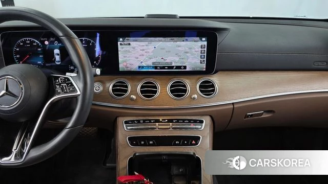 Mercedes-Benz E-Class W213 2022 Белый из Кореи, фото 5
