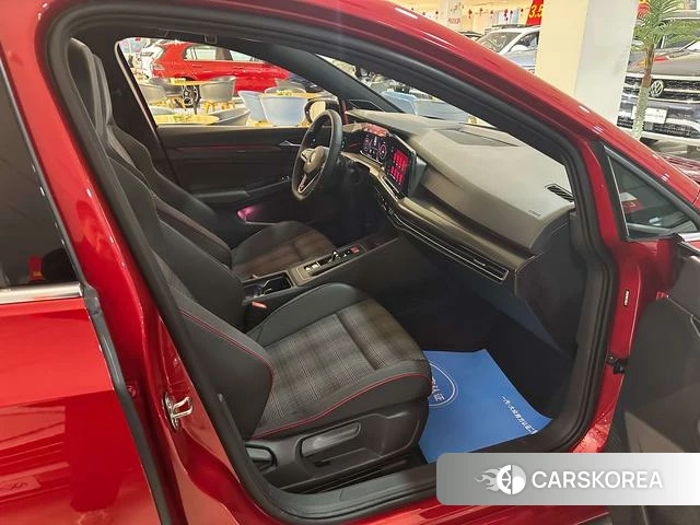 Volkswagen Golf GTI 2022 Красный из Китая, фото 5
