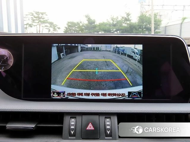 Lexus ES300h 7th generation 2020 Белый из Кореи, фото 5