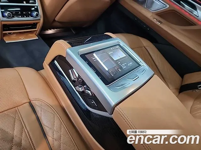 BMW 7 Series (G11) 2022 Серебристо-серый из Кореи, фото 5