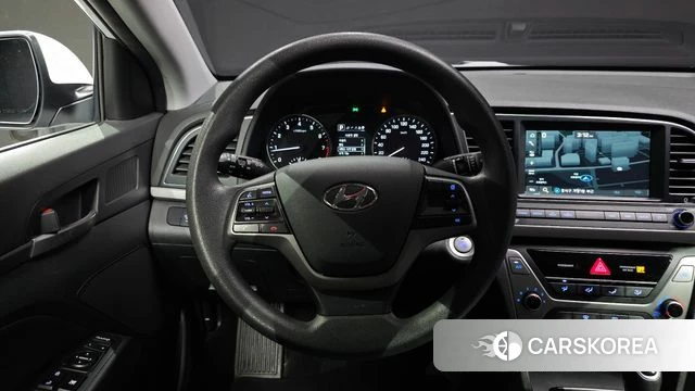 Hyundai Avante AD 2018 Белый из Кореи, фото 5