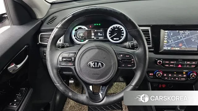 Kia Niro 2018 Белый из Кореи, фото 5