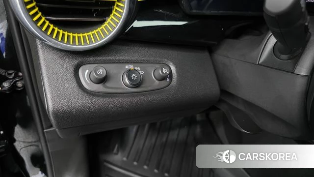Chevrolet (GM Daewoo) Trax Crossover 2024 Черный из Кореи, фото 5