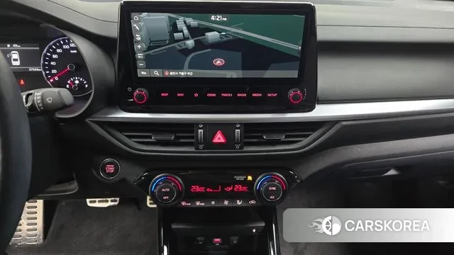 Kia The New K3 2nd generation 2024 Белый из Кореи, фото 5