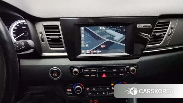 Kia Niro 2018 Белый из Кореи, фото 5