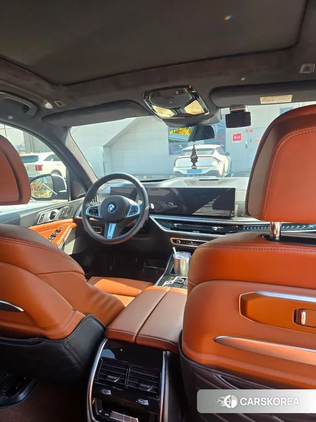 BMW X7 (G07) 2025 Белый из Кореи, фото 5