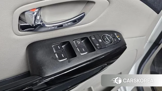 Kia The New Carnival 2018 Белый из Кореи, фото 5
