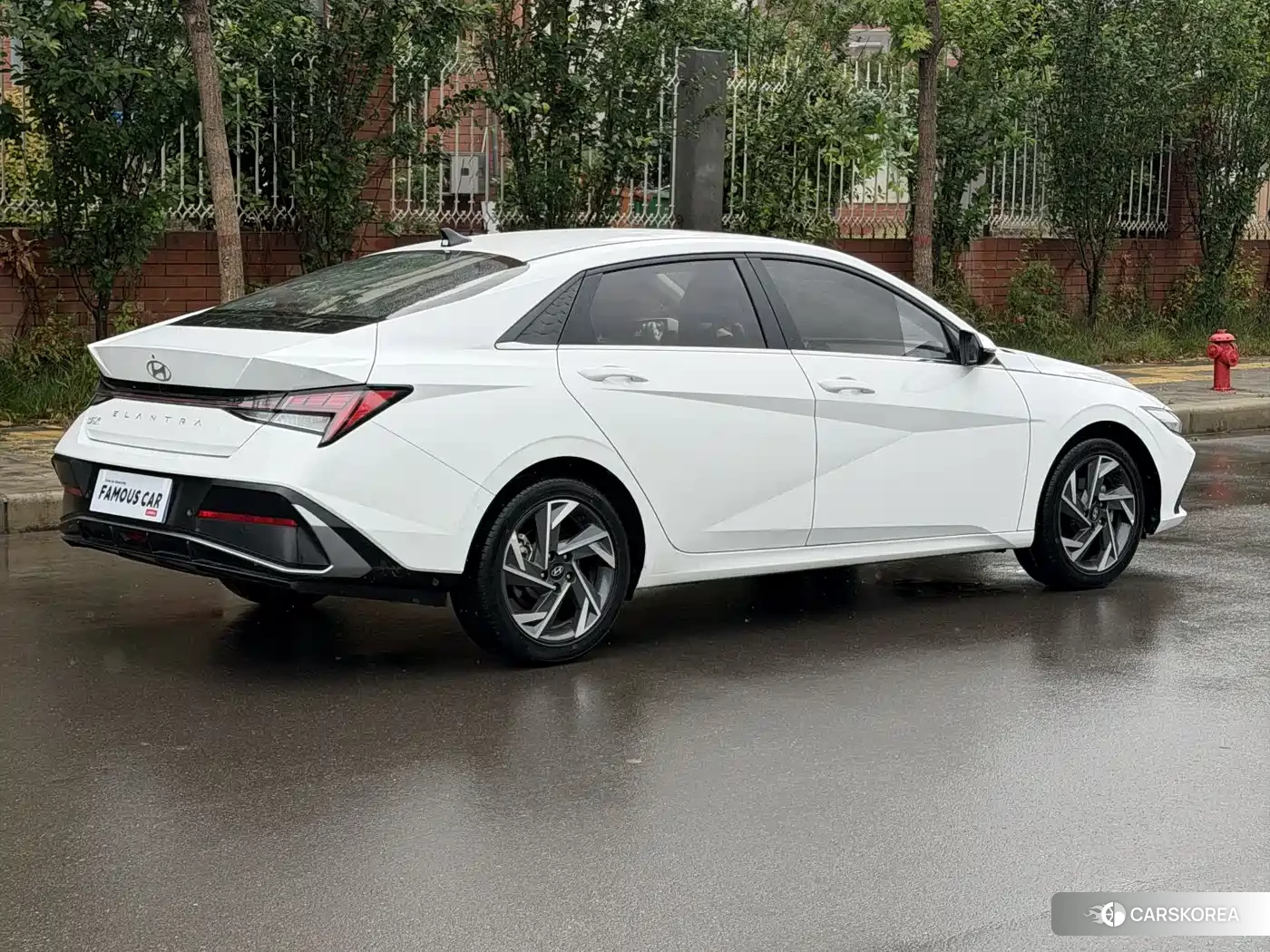 Hyundai Elantra 2024 Белый из Китая, фото 5