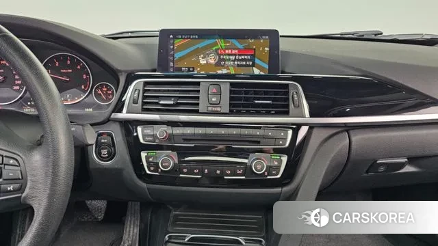 BMW 3 Series (F30) 2018 Белый из Кореи, фото 5