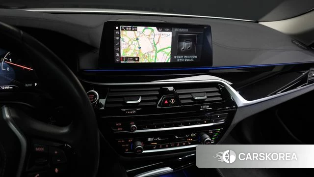 BMW 5 Series (G30) 2019 Белый из Кореи, фото 5