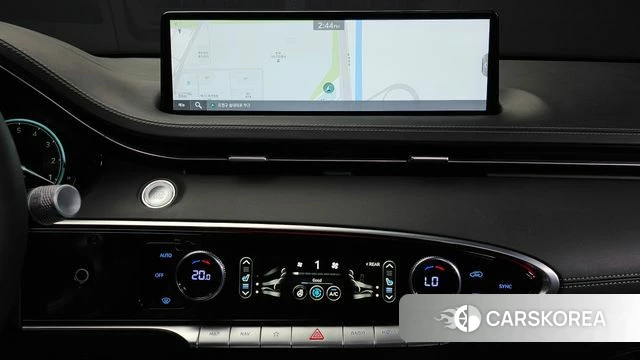 Genesis GV70 2023 Белый из Кореи, фото 5