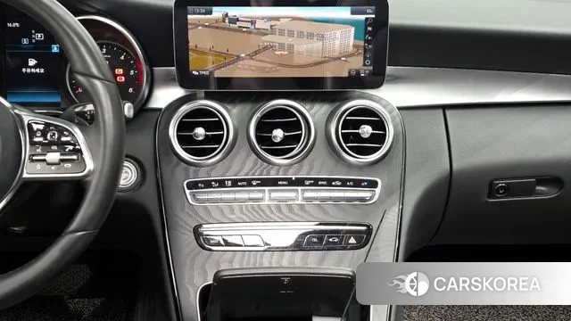 Mercedes-Benz C-Class W205 2019 Белый из Кореи, фото 5