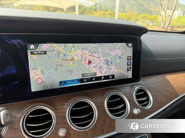 Mercedes-Benz E-Class W213 2021 Белый из Кореи, фото 5