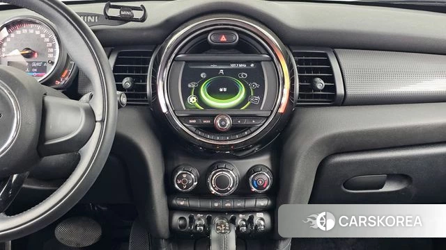 Mini Cooper 2018 Красный из Кореи, фото 5