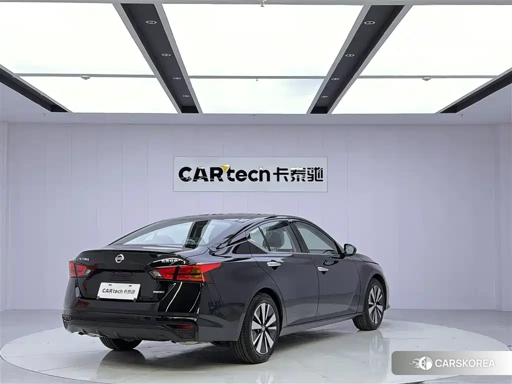 Nissan Altima 2026 Черный из Китая, фото 5