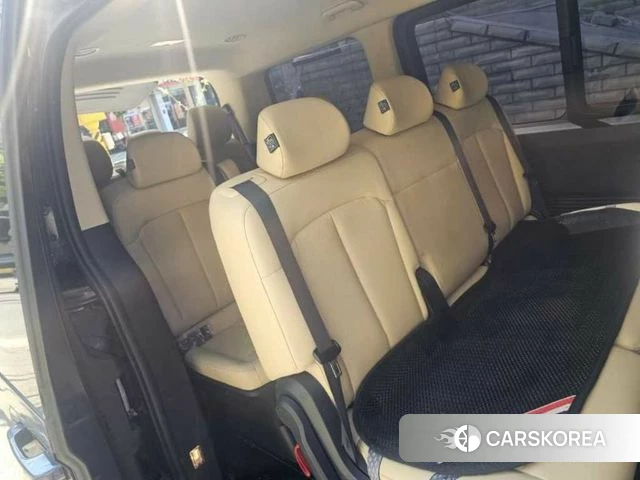 Hyundai Staria 2021 Серый из Кореи, фото 5