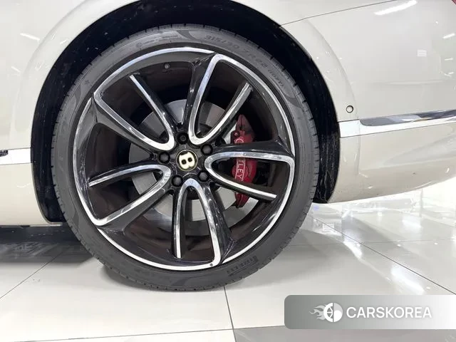 Bentley Continental GT 3rd Generation 2020 Песочный из Кореи, фото 5