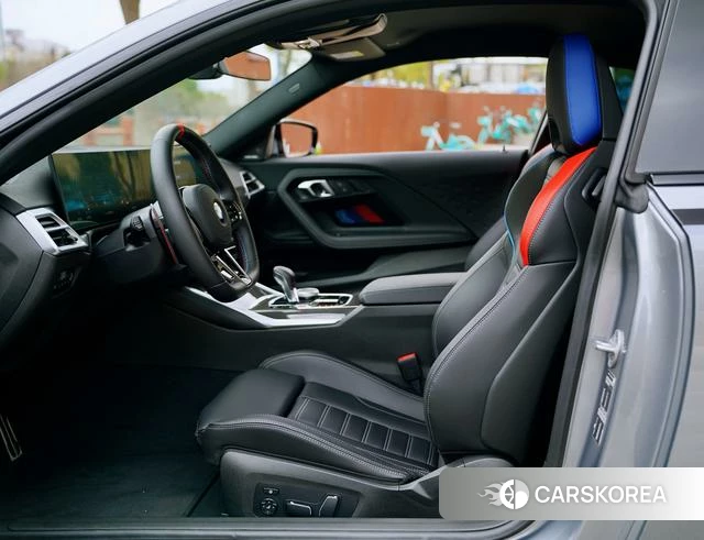 BMW M2 2026 Серебристо-серый из Китая, фото 5