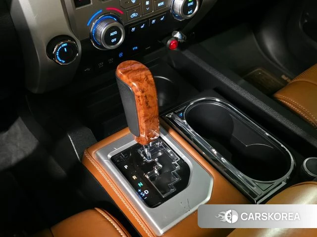 Toyota Tundra 2020 Золотой из Кореи, фото 5