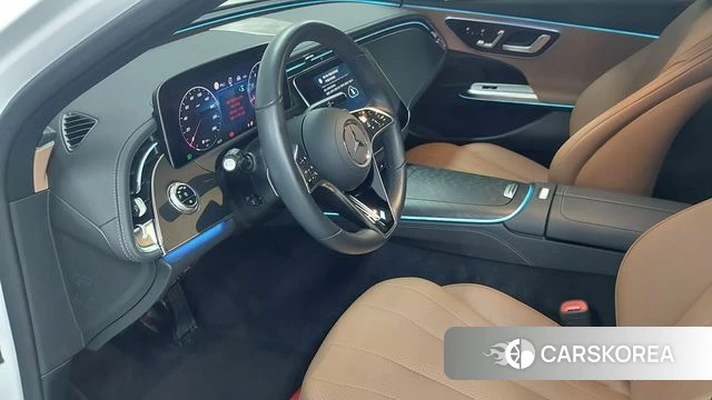 Mercedes-Benz E-Class W214 2025 Белый из Кореи, фото 5