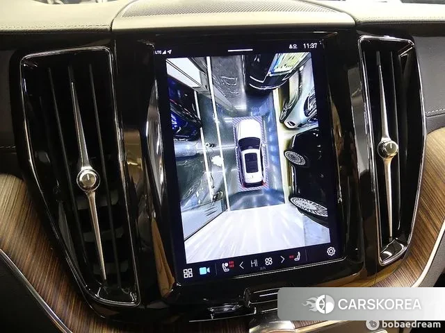 Volvo XC60 second Generation 2022 Черный из Кореи, фото 5