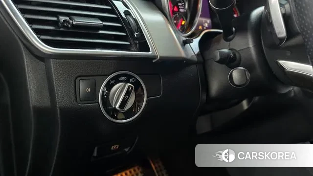 Mercedes-Benz GLE - Class W166 2018 Белый из Кореи, фото 5