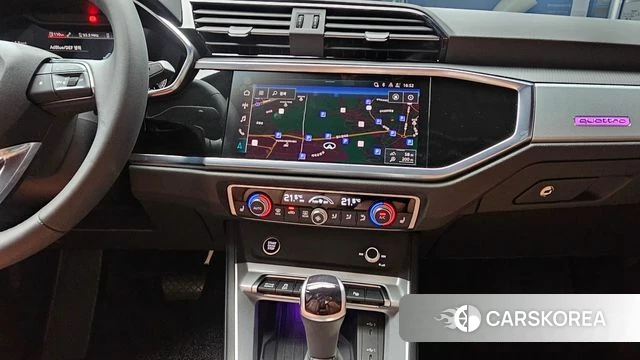 Audi Q3 (F3) 2023 Белый из Кореи, фото 5