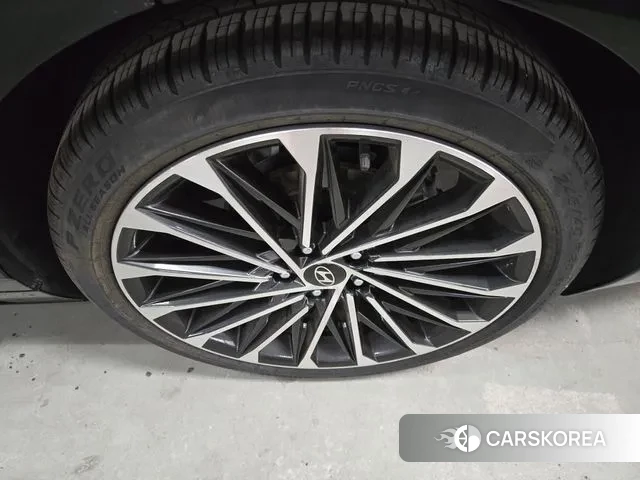 Hyundai Grandeur Hybrid (GN7) 2023 Черный из Кореи, фото 5