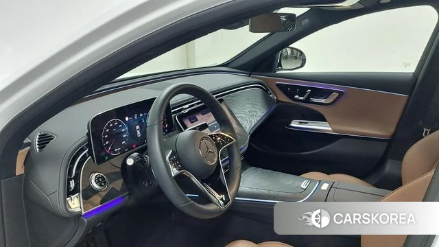 Mercedes-Benz E-Class W214 2025 Белый из Кореи, фото 5