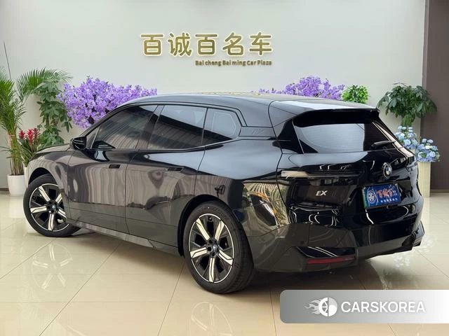 BMW iX 2023 Черный из Китая, фото 5