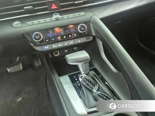 Hyundai Avante (CN7) 2021 Серебристо-серый из Кореи, фото 5