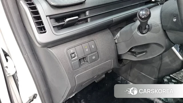 Hyundai Staria 2024 Белый из Кореи, фото 5