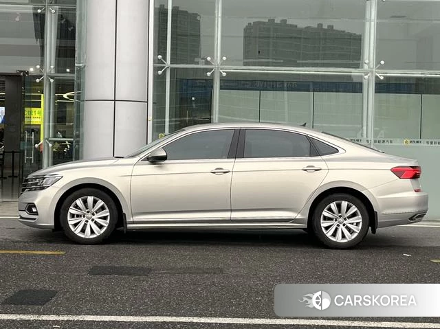 Volkswagen Passat 2019 Другой из Китая, фото 5