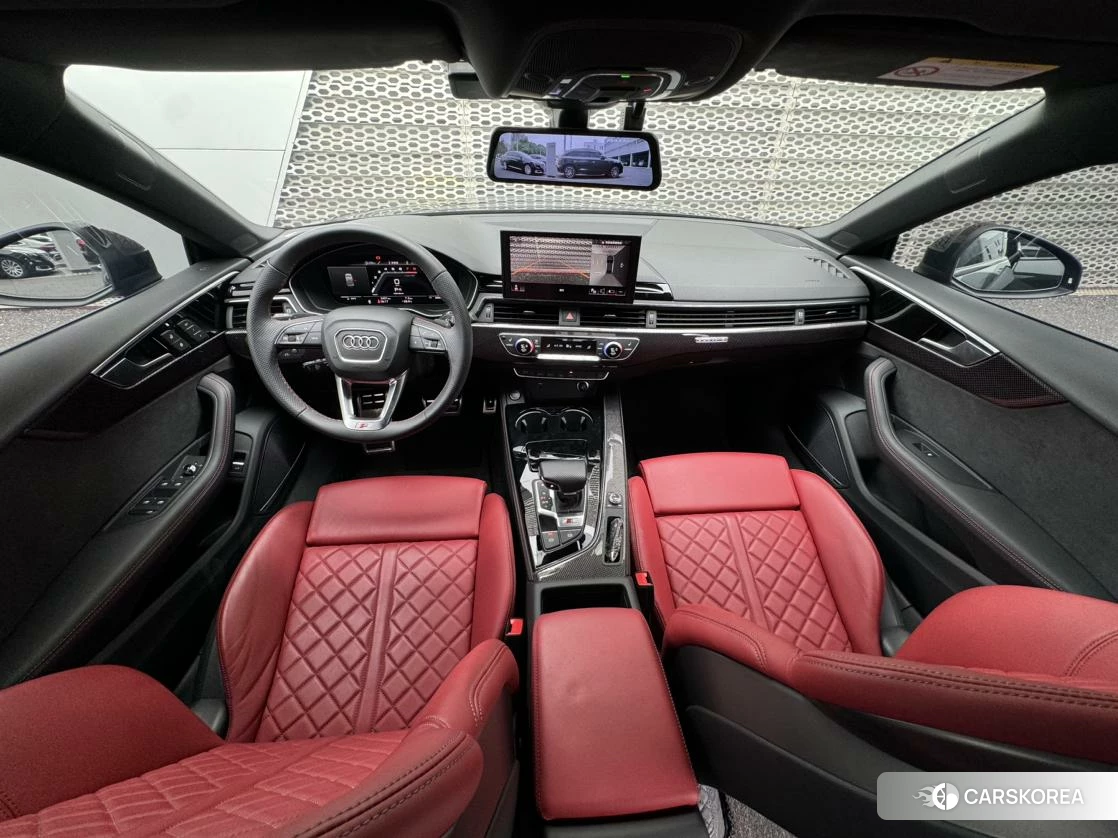 Audi S5 2023 Черный из Китая, фото 5