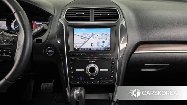 Ford Explorer 2018 Белый из Кореи, фото 5