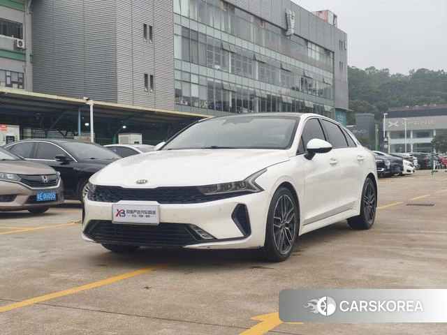 Kia K5 2021 Белый из Китая, фото 5