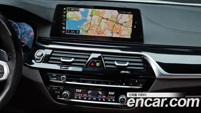 BMW 5 Series (G30) 2019 Белый из Кореи, фото 5