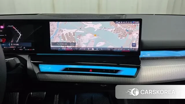 BMW 5 Series (G60) 2025 Песочный из Кореи, фото 5