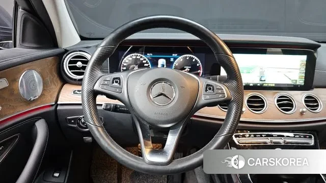 Mercedes-Benz E-Class W213 2018 Серый из Кореи, фото 5